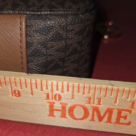 Michael Kors OutletJet Set Travel Large Logo Messenger Bag NWOT - Picture 16 of 16